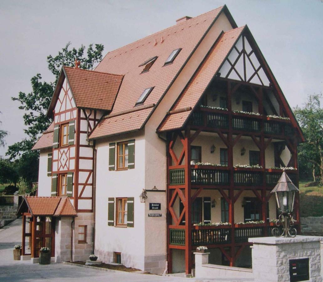 Goldener Hirsch Hotel Burgthann Bagian luar foto